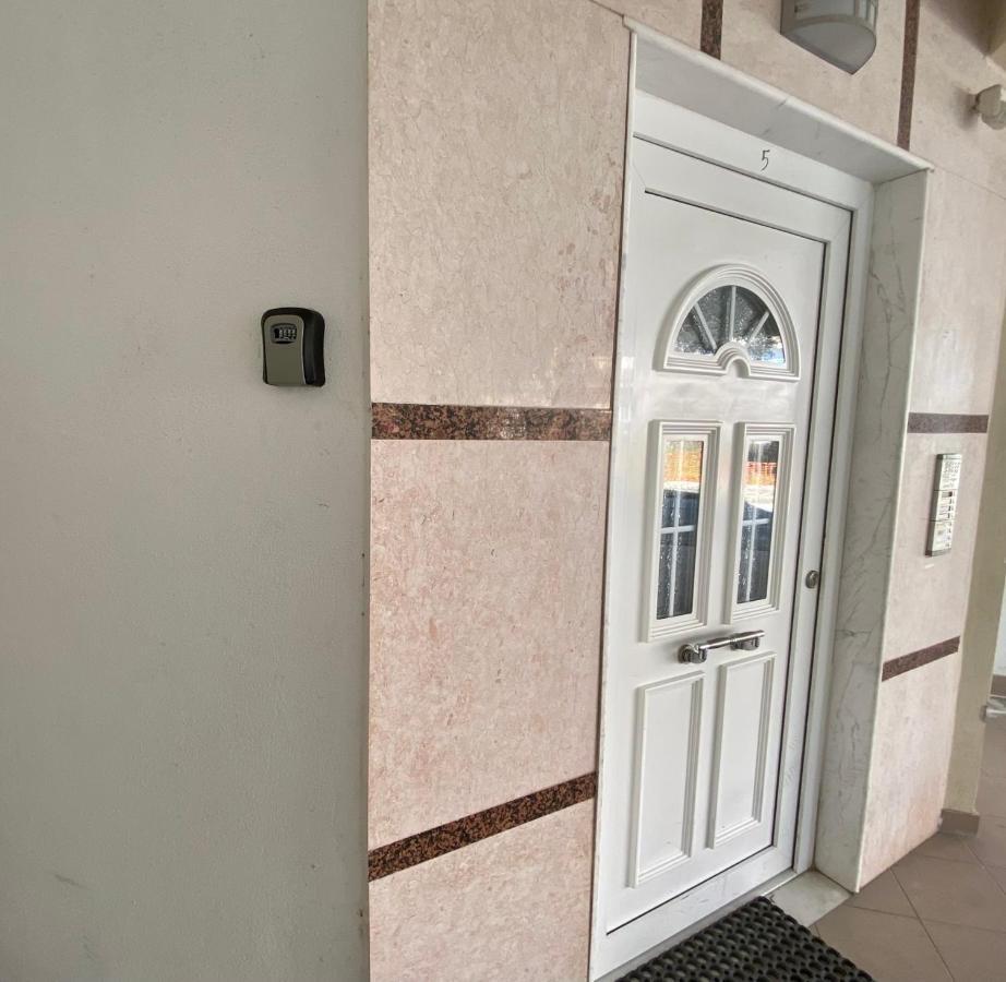 Dreamhouse Afroditis - Komotini Apartment Bagian luar foto